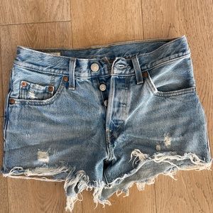 Levi’s shorts